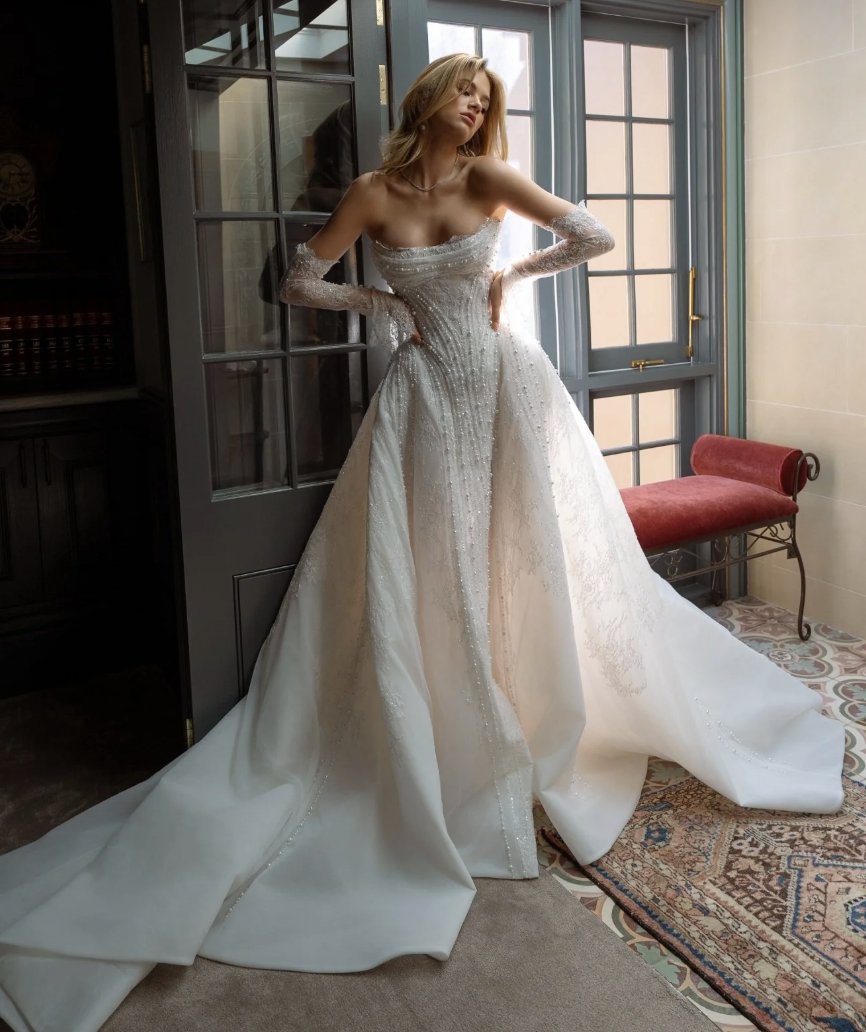 Dress 5 wedding dress dupe – reference photo of the designer wedding dress this style copies